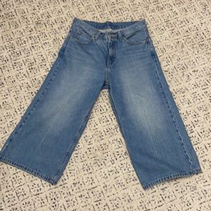 Women’s wide leg crops